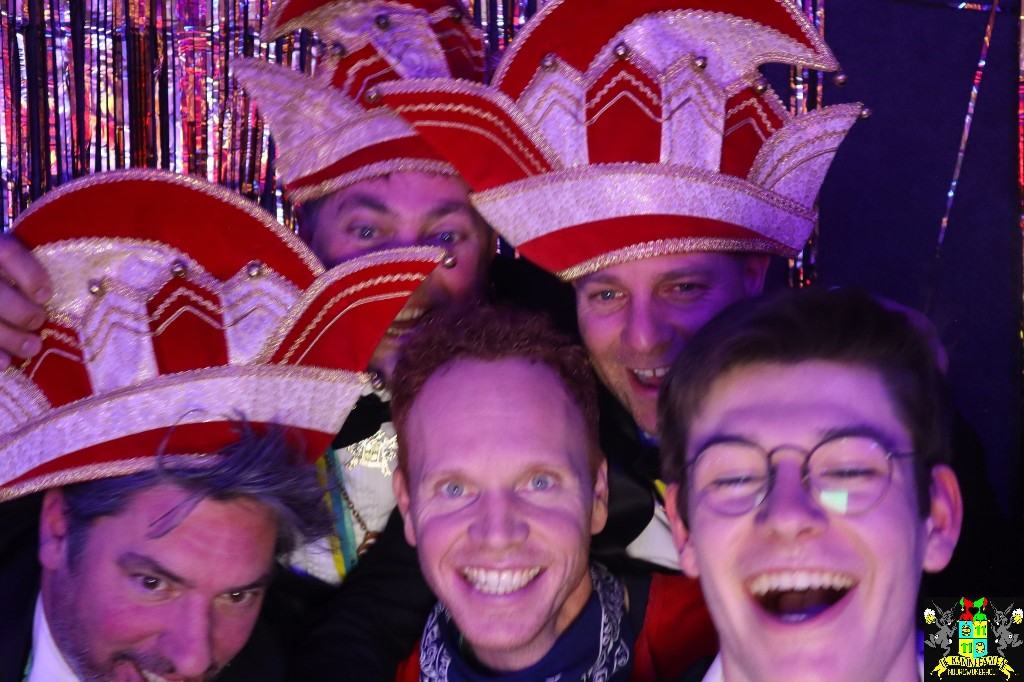 ../Images/Jeugd Opwarmbal Photobooth 278.jpg